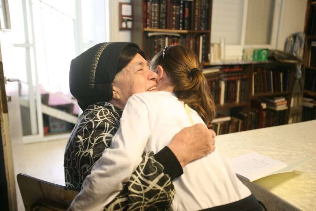 הרבנית בת שבע קנייבסקי. | מרים צחי