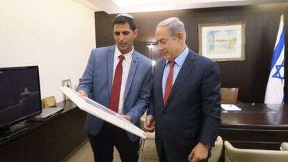 שלמה קרעי עם ראש הממשלה נתניהו