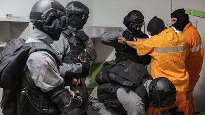 אסירים בבית סוהר. אילוסטרציה. | אבישג שאר־ישוב