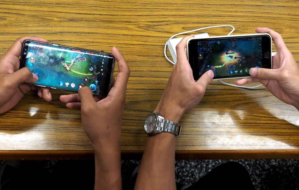 מיומנויות הולכות לאיבוד בגלל שימוש יתר בסמארטפון. | אילוסטרציה: EPA