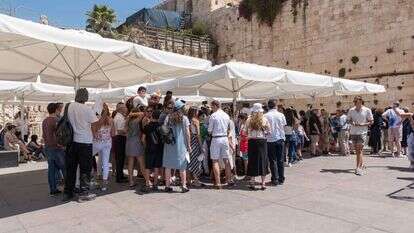 רחבת "עזרת ישראל" בכותל. | אביטל הירש