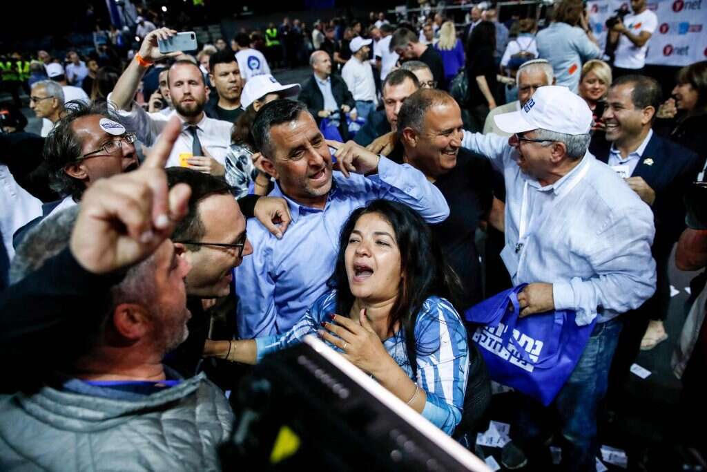 מטה הליכוד בתל אביב בהודעה על תוצאות המדגמים. | AFP מטה הליכוד בתל אביב בהודעה על תוצאות המדגמים. | AFP