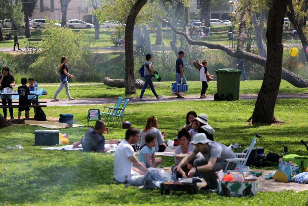 מנגלים בתל אביב | אבישג שאר-ישוב