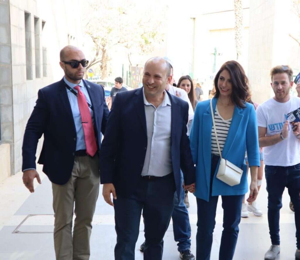 נפתלי וגילת בנט