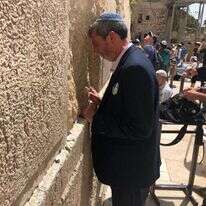 רפי פרץ, יו''ר הבית היהודי, בכותל. | דוברות איחוד מפלגות הימין רפי פרץ, יו''ר הבית היהודי, בכותל. | דוברות איחוד מפלגות הימין