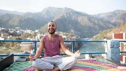 אדם לביא. | אביטל הירש