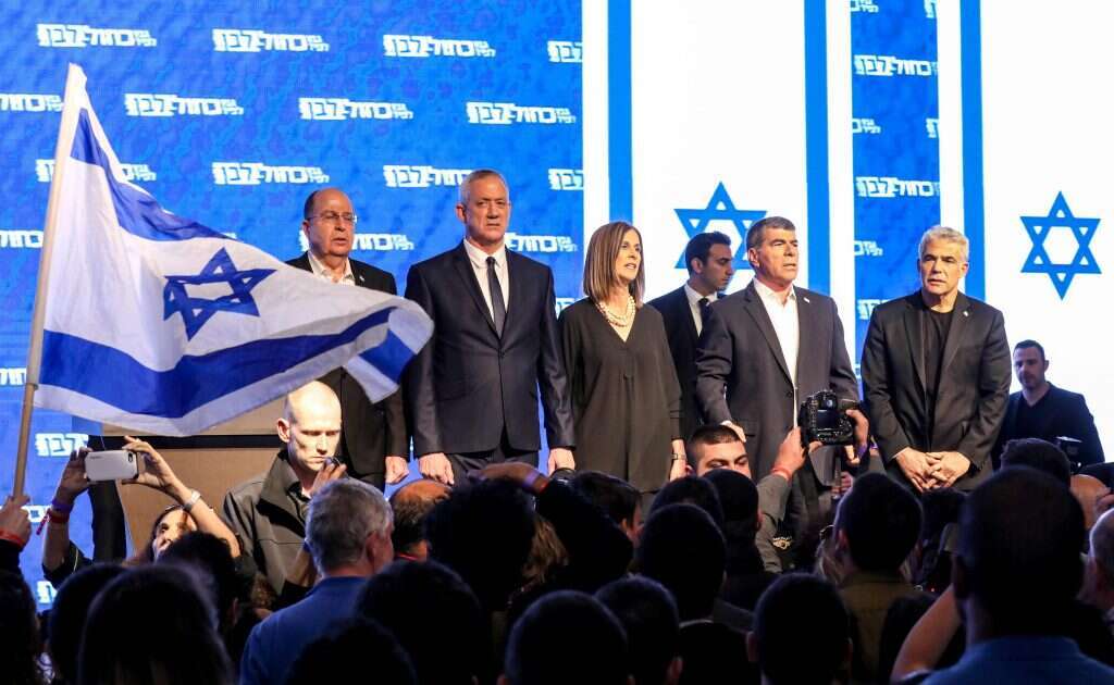 מפלגת כחול לבן אחרי קבלת תוצאות האמת. | AFP מפלגת כחול לבן אחרי קבלת תוצאות האמת. | AFP