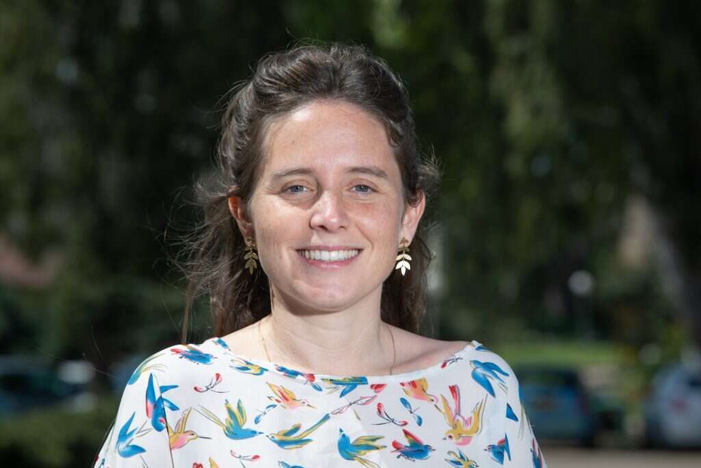 "פתאום יש משהו בחיים שאפשר לזקוף את הגב בזכותו". אביגיל שחם. יו"ר הוועד המנהל של קואופרטיב המנקות. | יוסי אלוני