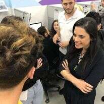 שקד בחמ"ל הימין החדש בבני־ברק, השבוע | אריאל שנבל שקד בחמ"ל הימין החדש בבני־ברק, השבוע | אריאל שנבל