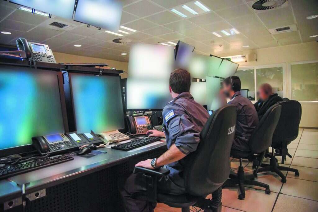 "אנחנו התמרורים שבשמיים". בקרים ביב"א צפון. | דו"צ "אנחנו התמרורים שבשמיים". בקרים ביב"א צפון. | דו"צ