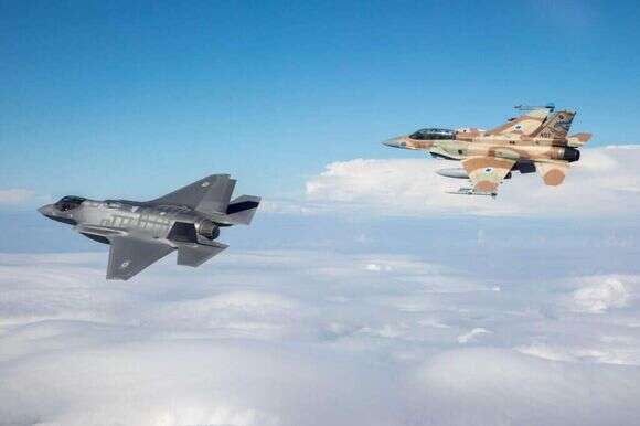 מטוסי האדיר F-35 בדרכם לישראל | דו"צ מטוסי האדיר F-35 בדרכם לישראל | דו"צ
