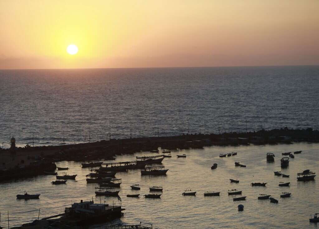 שקיעה מול חופי עזה, מרץ 2019. | AFP