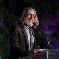 חוויית קריאה ייחודית. מייקל שייבון. | גטי אימג'ס