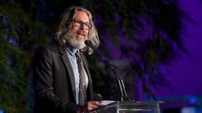 חוויית קריאה ייחודית. מייקל שייבון. | גטי אימג'ס