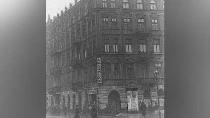 הבית ברחוב סמוצ'ה 10, פינת נובוליפקי, ורשה. | ארכיון עיריית ורשה