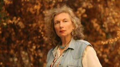 רגע לפני שאני כותבת אני לא יודעת על מה אכתוב. רחל חלפי. | באדיבות המצולמת