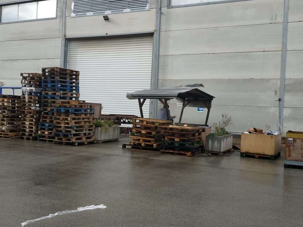 תורמים כספים להר־ברכה. המפעל בצפון שומרון. | בתאל קולמן