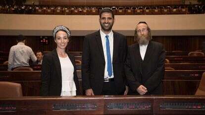 יעקב טסלר מיהדות התורה, שלמה קרעי מהליכוד ועידית סילמן מהבית היהודי. | נעם ריבקין פנטון, פלאש 90 יעקב טסלר מיהדות התורה, שלמה קרעי מהליכוד ועידית סילמן מהבית היהודי. | נעם ריבקין פנטון, פלאש 90