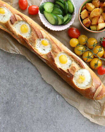 ביצה בבגט. | אפרת ליכטנשטט