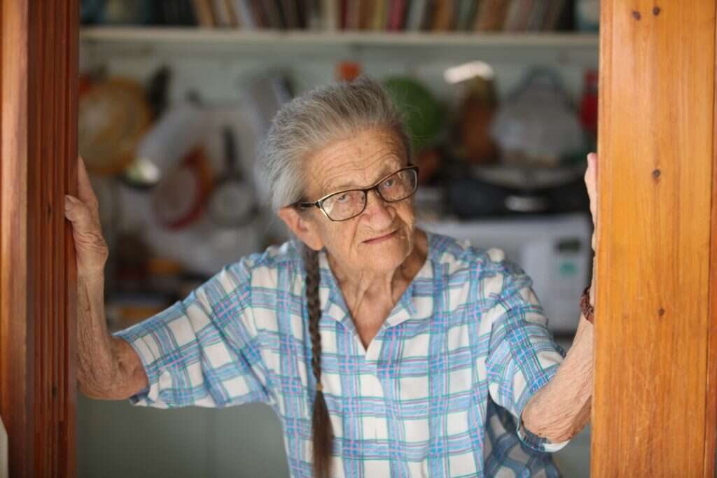 נעמי פולני. | יוסי אלוני