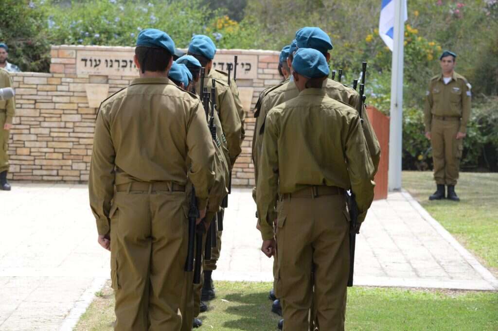 טקס יום הזיכרון בבית העלמין בבת ים. | קובי ריכטר/TPS