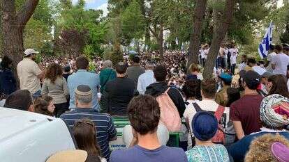 טקס יום הזיכרון בבית העלמין בבת ים. | קובי ריכטר/TPS