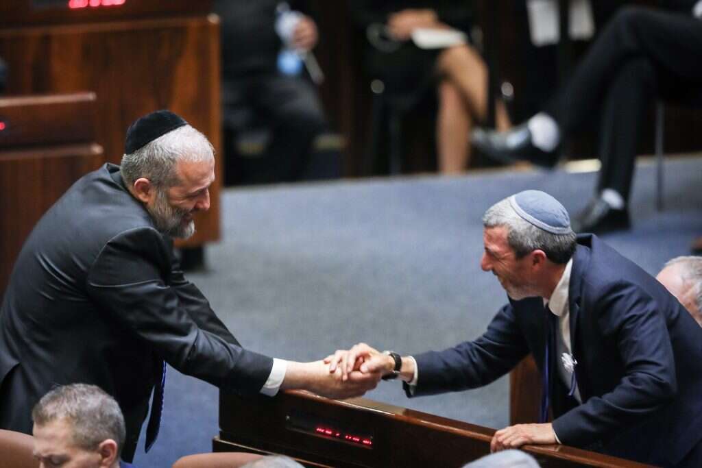 פרץ ודרעי בטקס השבעת הכנסת. | נעם ריבקין פנטון - פלאש 90