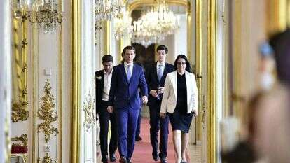 הקנצלר סבסטיאן קורץ מגיע לפגישה בבית הנשיא. | AFP