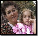 נועה אלון ונכדתה גל אייזנמן ז"ל