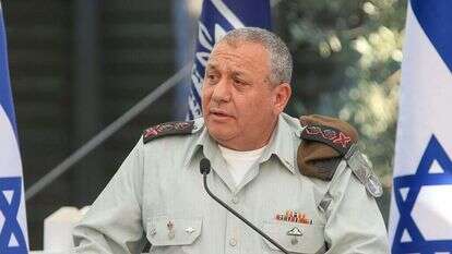 גדי איזנקוט. | אורן בן חקון