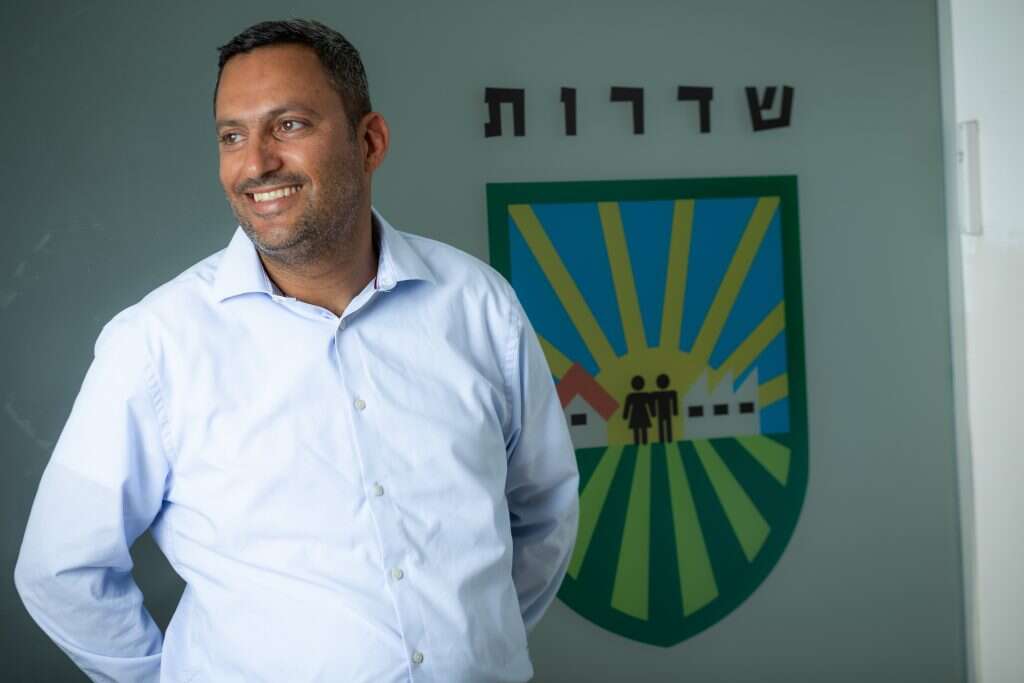 "הסיפור של שדרות גדול מההחלטות של ממשלת ישראל". אלון דוידי בשדרות בשבוע שעבר. | אריק סולטן "הסיפור של שדרות גדול מההחלטות של ממשלת ישראל". אלון דוידי בשדרות בשבוע שעבר. | אריק סולטן