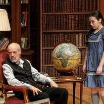 המחזה "בעלת הארמון". | ז'ראר אלון