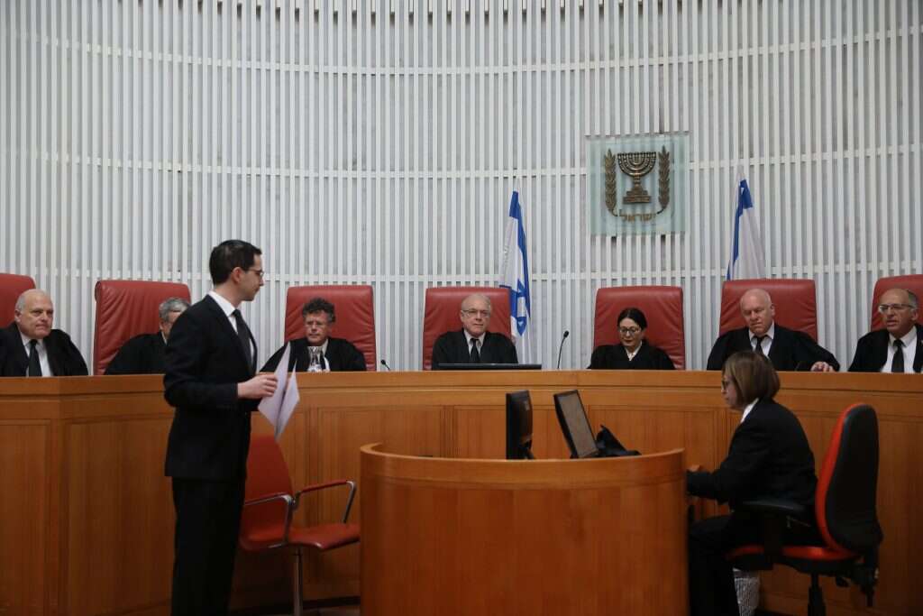 בית המשפט העליון. | מירי צחי