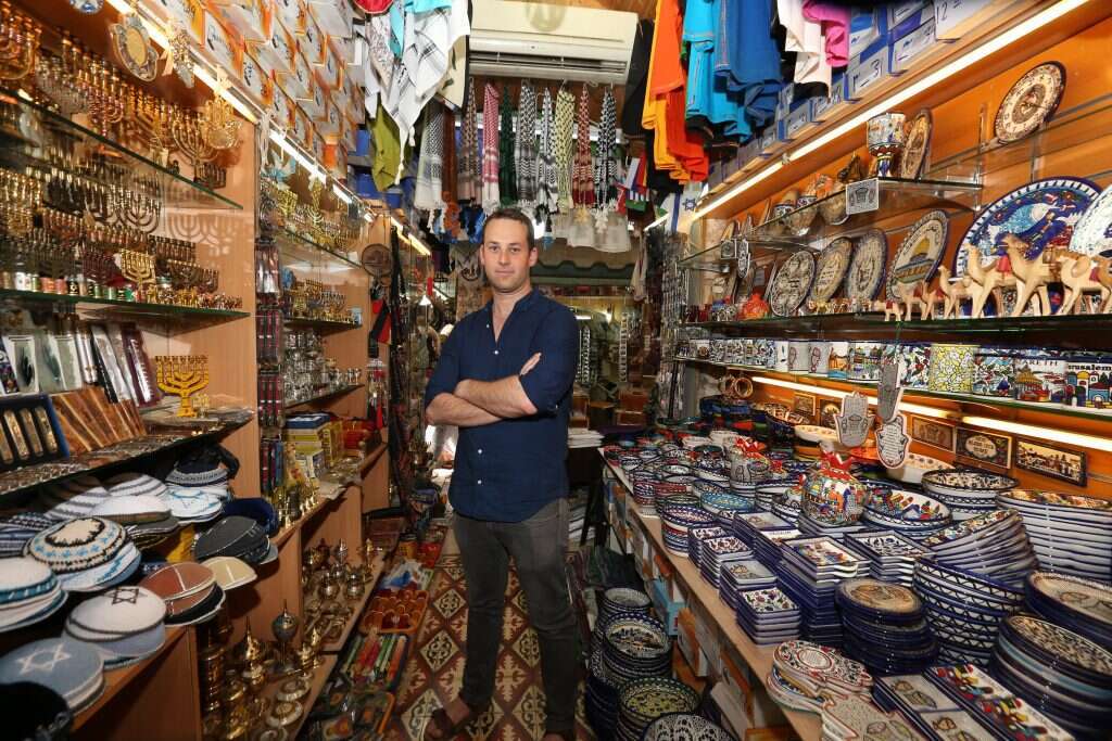 אלחנן מילר, עיתונאי וחוקר החברה הפלשתינית. | מרים צחי