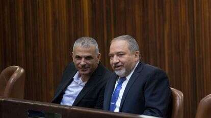 האופוזיציה והפוזיציה. אביגדור ליברמן ומשה כחלון. | יונתן זינדל, פלאש 90 האופוזיציה והפוזיציה. אביגדור ליברמן ומשה כחלון. | יונתן זינדל, פלאש 90