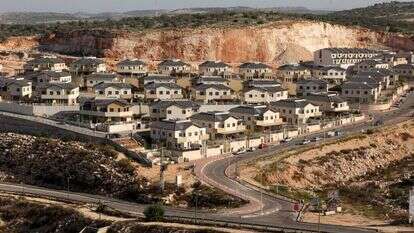 בתים צמודי קרקע ביו"ש. | חן גלילי