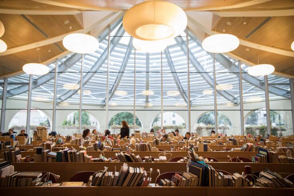 מדרשת לינדנבאום. למצולמים אין קשר לכתבה. | הדס פרוש, פלאש 90