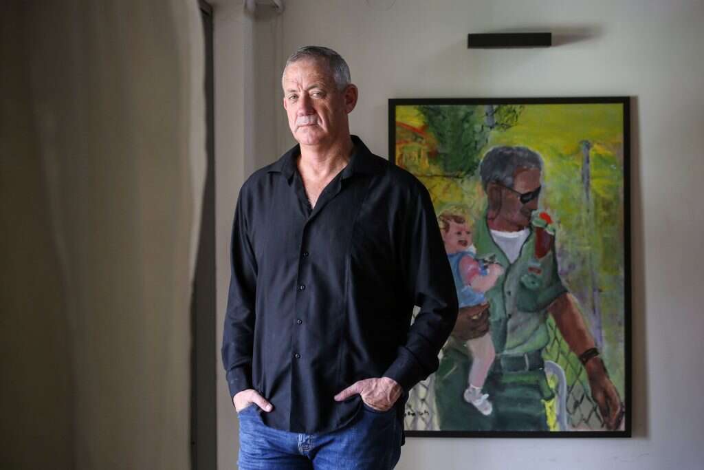 רב אלוף במיל' בני גנץ. | אבישג שאר ישוב