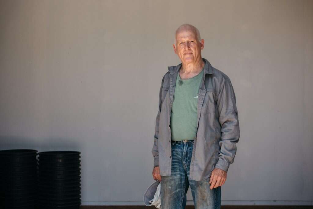 "היכן שנטענו אלונים - צמחו הגינות הכי יפות, אבל אין הרבה כאלה". ברנע. | אבישג שאר-ישוב