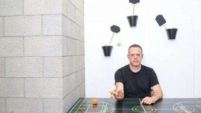 ד"ר אייל דורון. חוקר ומפתח חשיבה יצירתית. | אבישג שאר ישוב