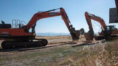 העבודות על הקמת רמת-טראמפ. | אייל מרגולין, ג'יני
