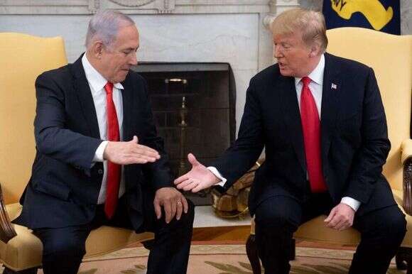 דונלד טראמפ ובנימין נתניהו לאחר ההכרזה על הכרת ארה"ב בריבונות ישראל ברמת הגולן | AFP דונלד טראמפ ובנימין נתניהו לאחר ההכרזה על הכרת ארה"ב בריבונות ישראל ברמת הגולן | AFP