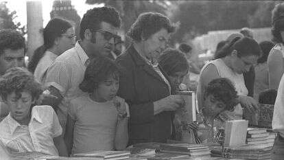 יריד שבוע הספר בתל אביב, מאי 1973. | חנניה הרמן, לע"מ
