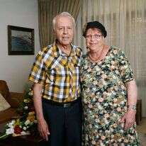 סוזי ומומי מלכה בביתם. | לירון מולדובן