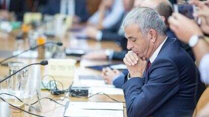 משה כחלון. | אמיל סלמן