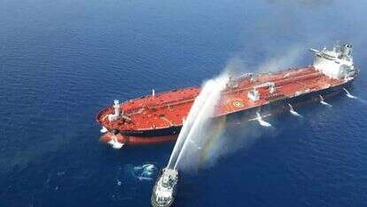 מכלית נפט שהותקפה במפרץ עומאן, אילוסטרציה. | EPA