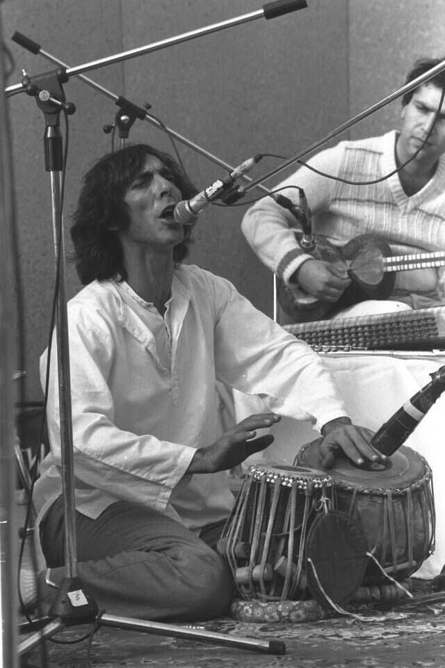 שלמה בר בפסטיבל השלום בנווה שלום, 1985. | חנניה הרמן, לע"מ