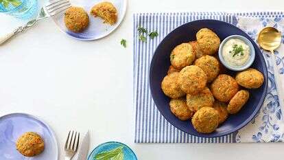 קציצות טונה שנחטפות מהצלחת. | אפרת ליכטנשטט