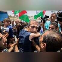 מחמוד קטוסה לאחר שחרורו, השבוע. | יונתן זינדל, פלאש 90 מחמוד קטוסה לאחר שחרורו, השבוע. | יונתן זינדל, פלאש 90