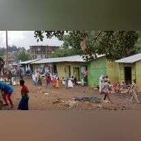 "יש לנו מעט אבל אנחנו שמחים בחלקנו ומאושרים". שוק באתיופיה | אליהו בירנבוים